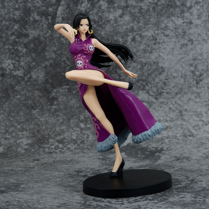 Mô hình Boa Hancock tung cước sexy 21 cm