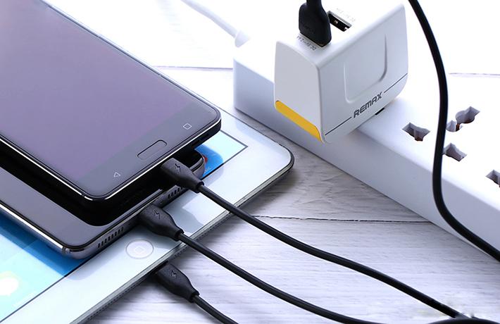 Cáp sạc nhanh Remax SUDA 3 in 1 RC-109TH cổng MicroUSB, Lightning, Type C