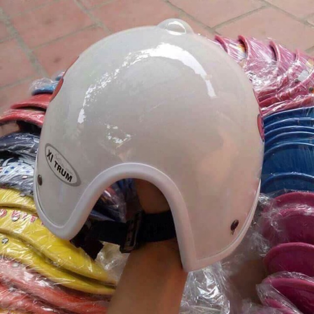 Mũ bảo hiểm lưỡi chai thời trang siêu rẻ