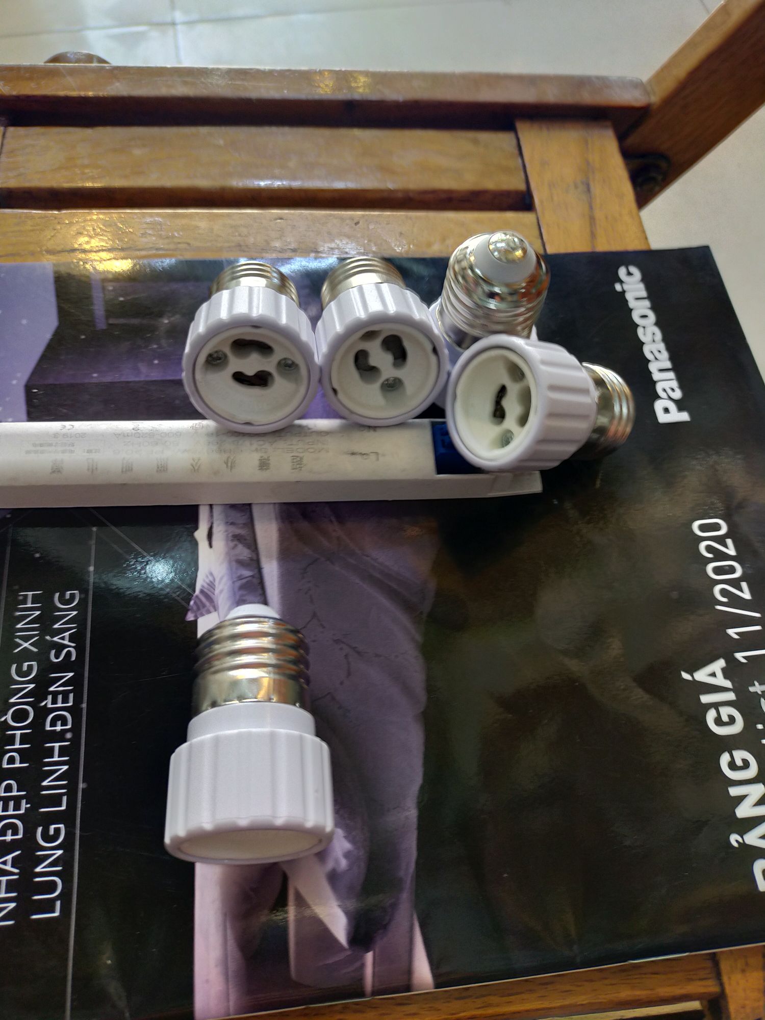 Đui chuyển đổi gu10-e27
