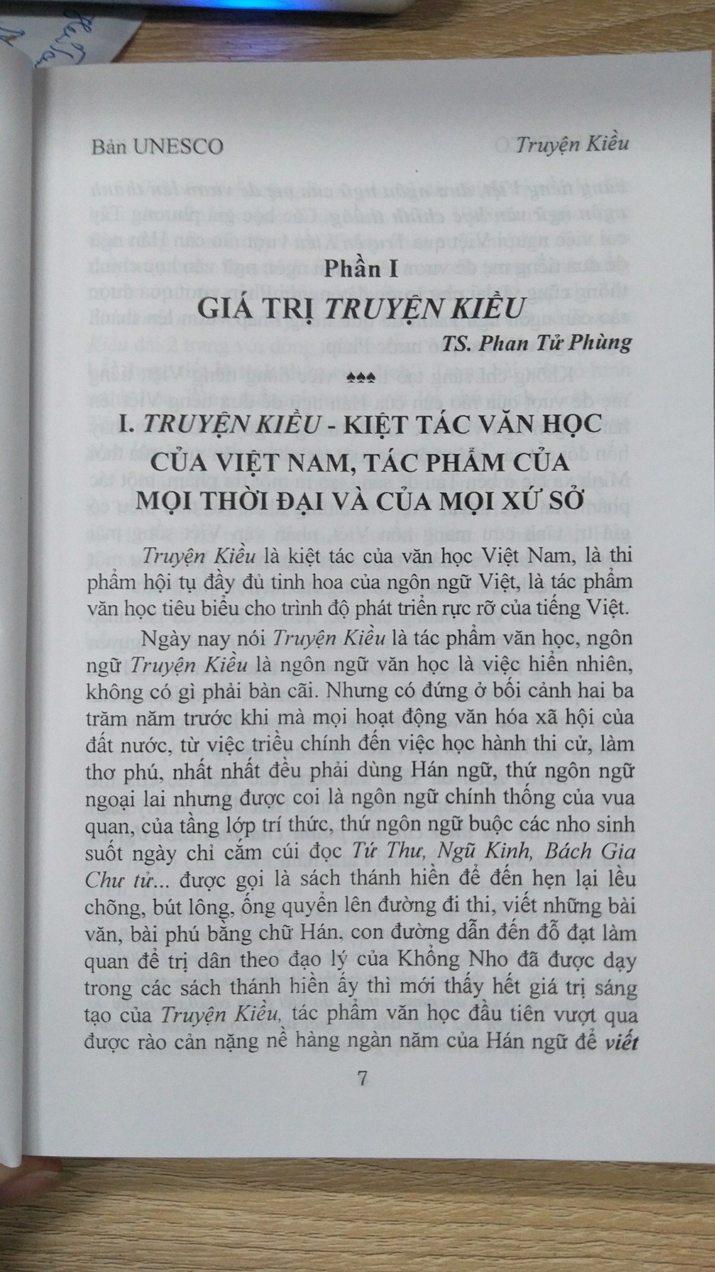 sách - truyện kiều ( bản unesco ) Quốc ngữ - nôm đối chiếu