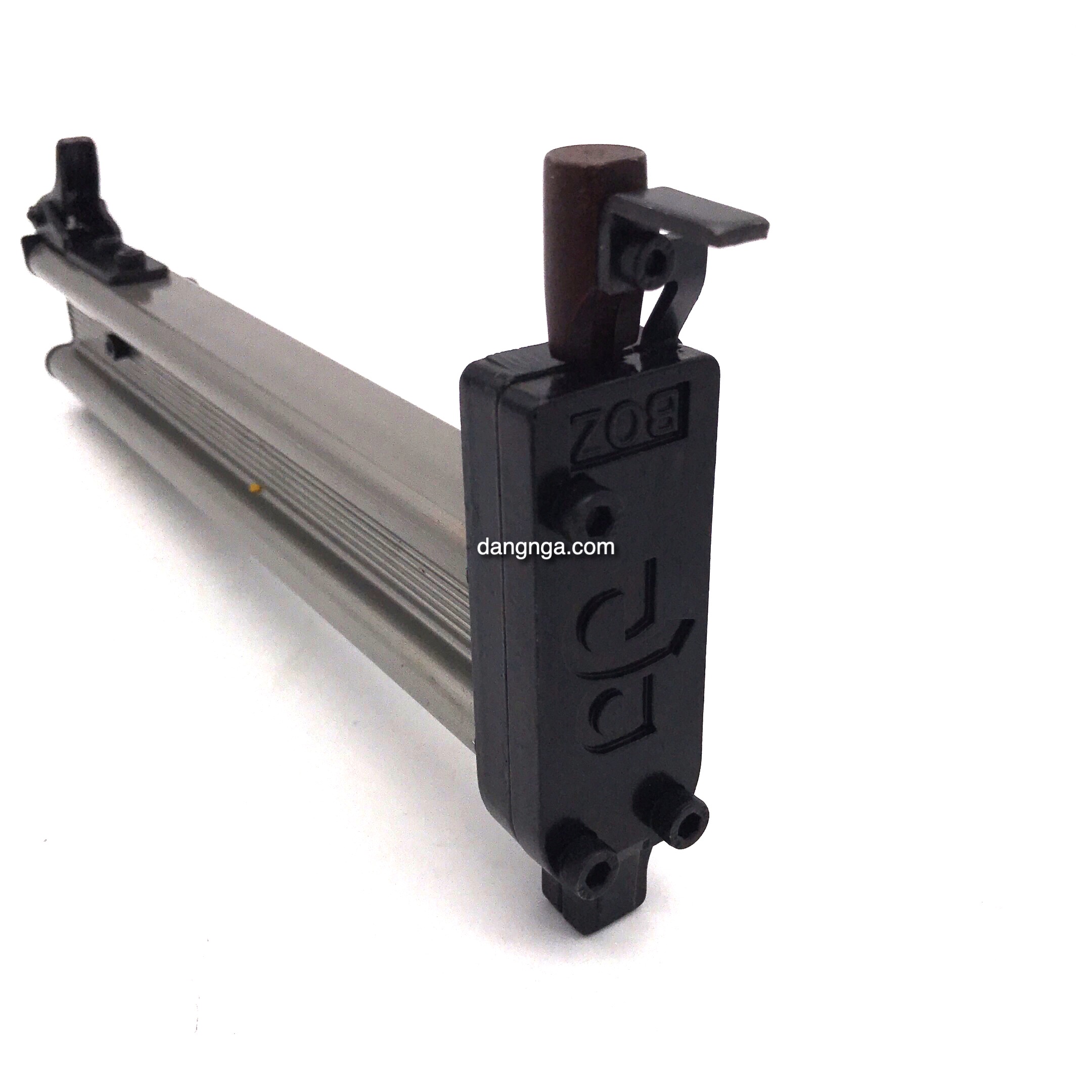 Dụng cụ đóng đinh bê tông ST38