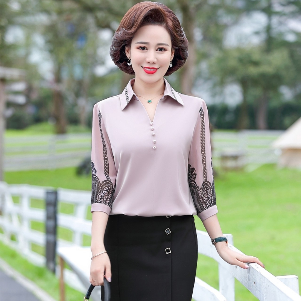 Áo sơ mi lụa trung niên nữ tay pha ren