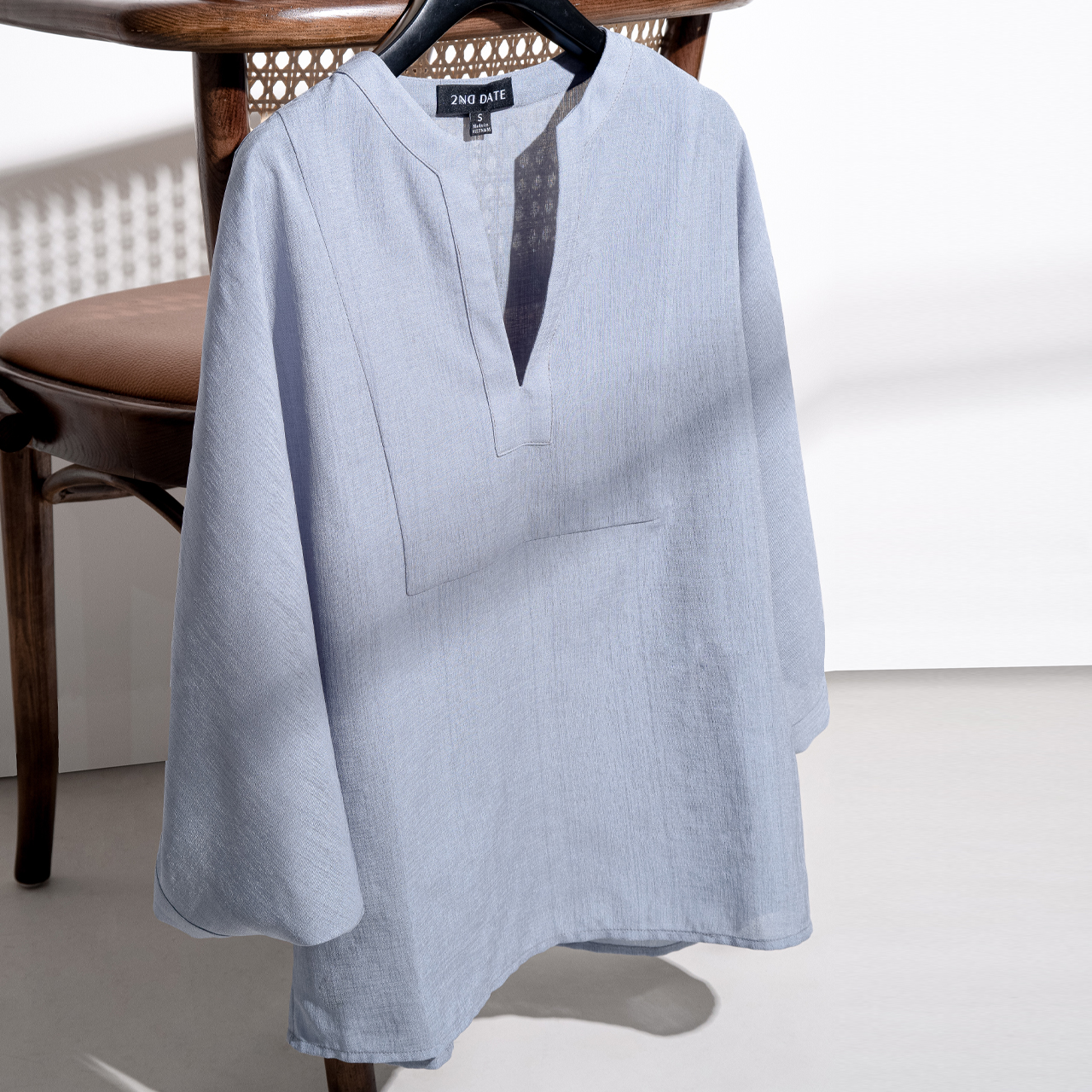 Áo cổ V lanh 2ND DATE TOP029SB