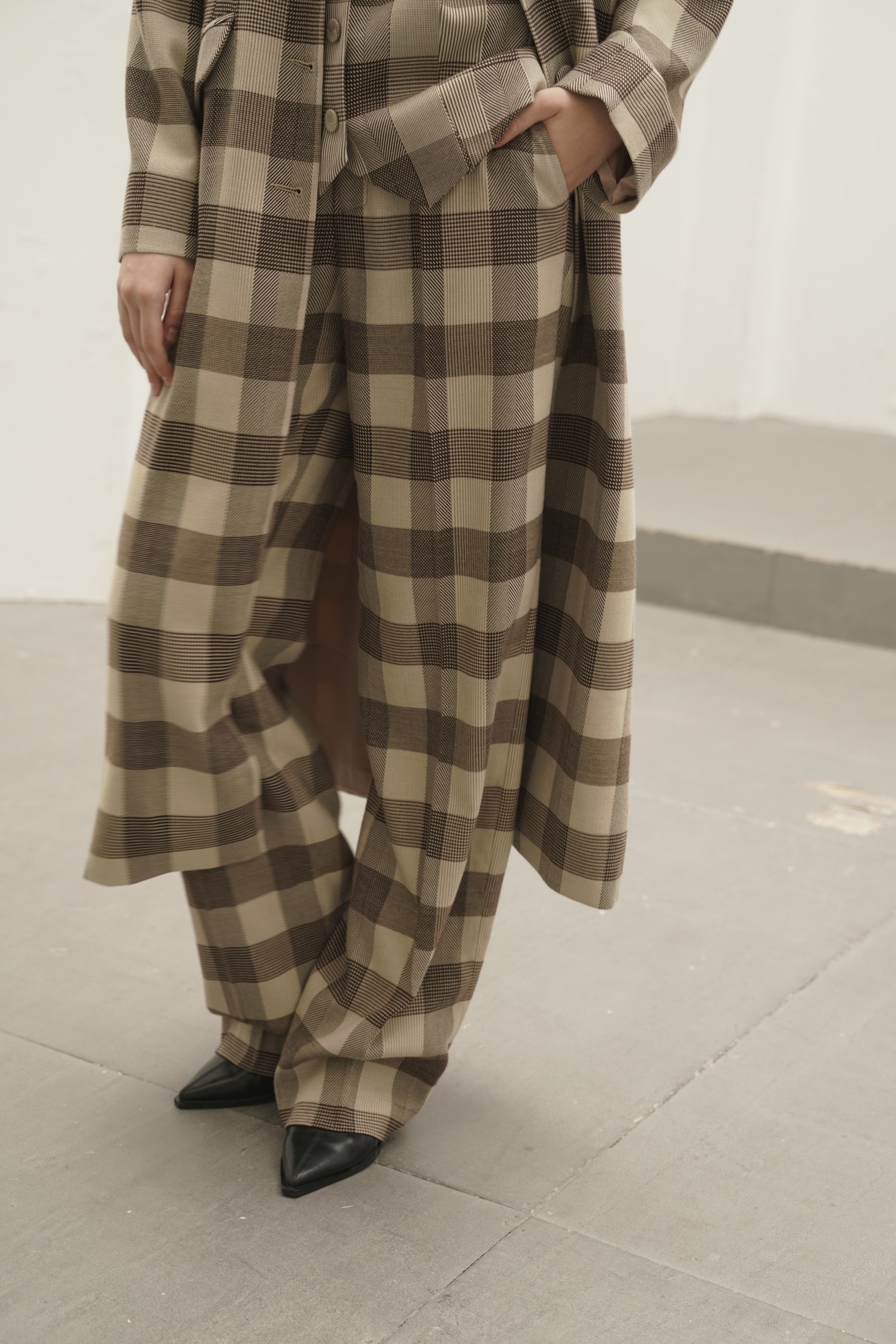 KAELA TROUSERS - QUẦN ÂU ỐNG SUÔNG
