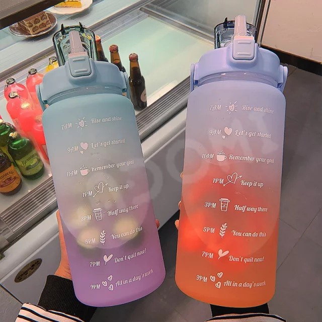 Bình Đựng Nước 2L Có Vạch Báo Giờ Uống Nước Dễ Thương [ TẶNG KÈM STICKER ]