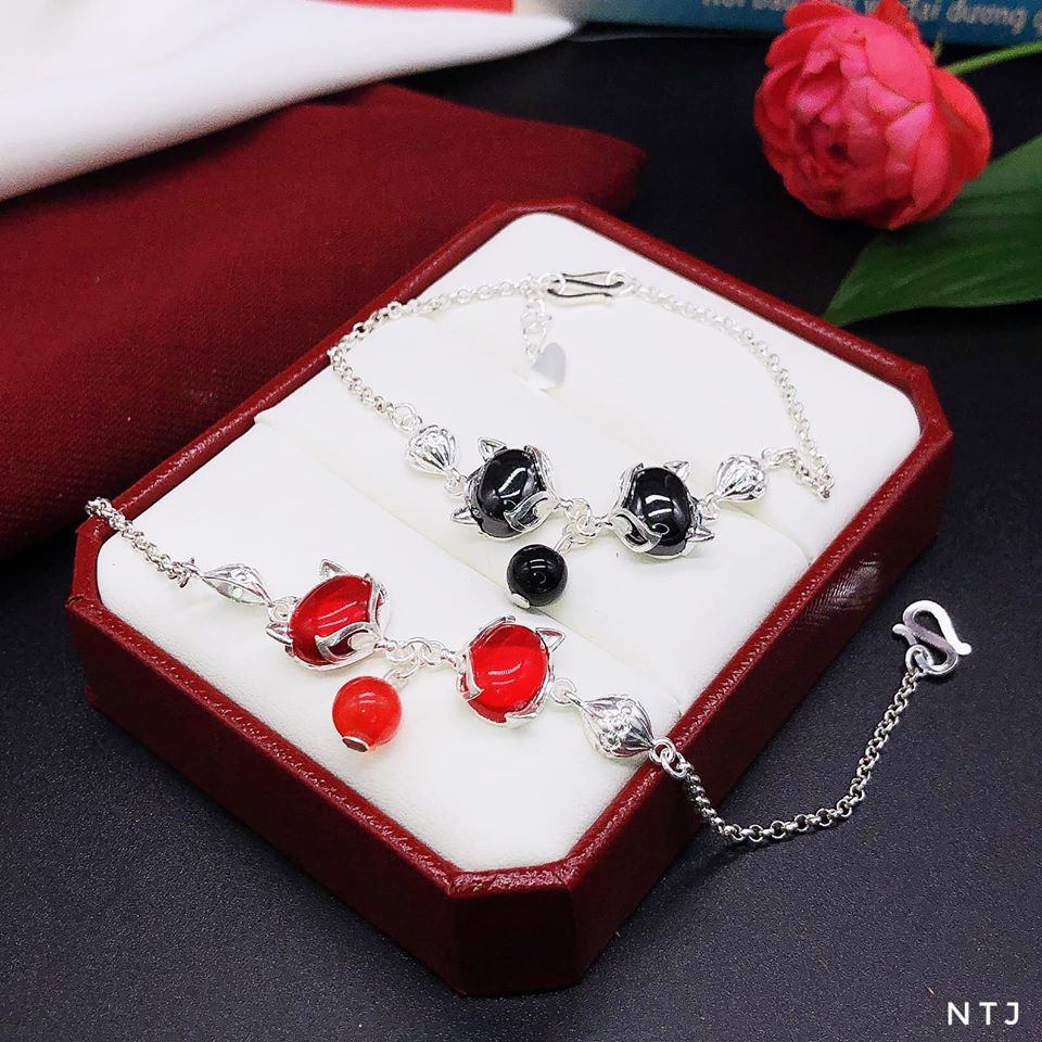 LẮC TAY HỒ LY MAY MẮN