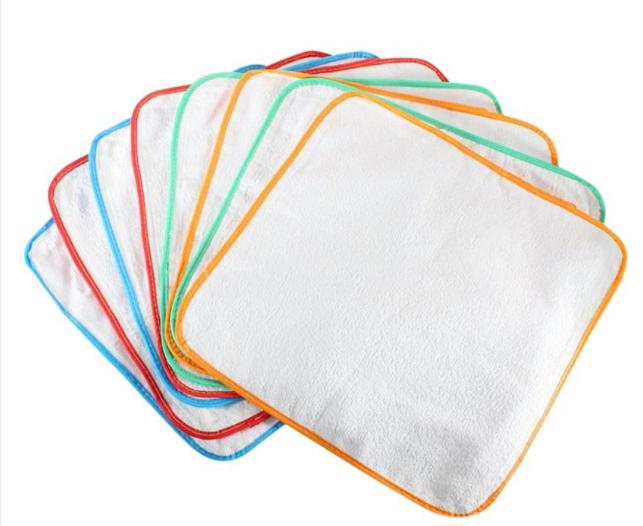 [HCM]Combo 10 tấm lót chống thấm doremon viền vắt sổ