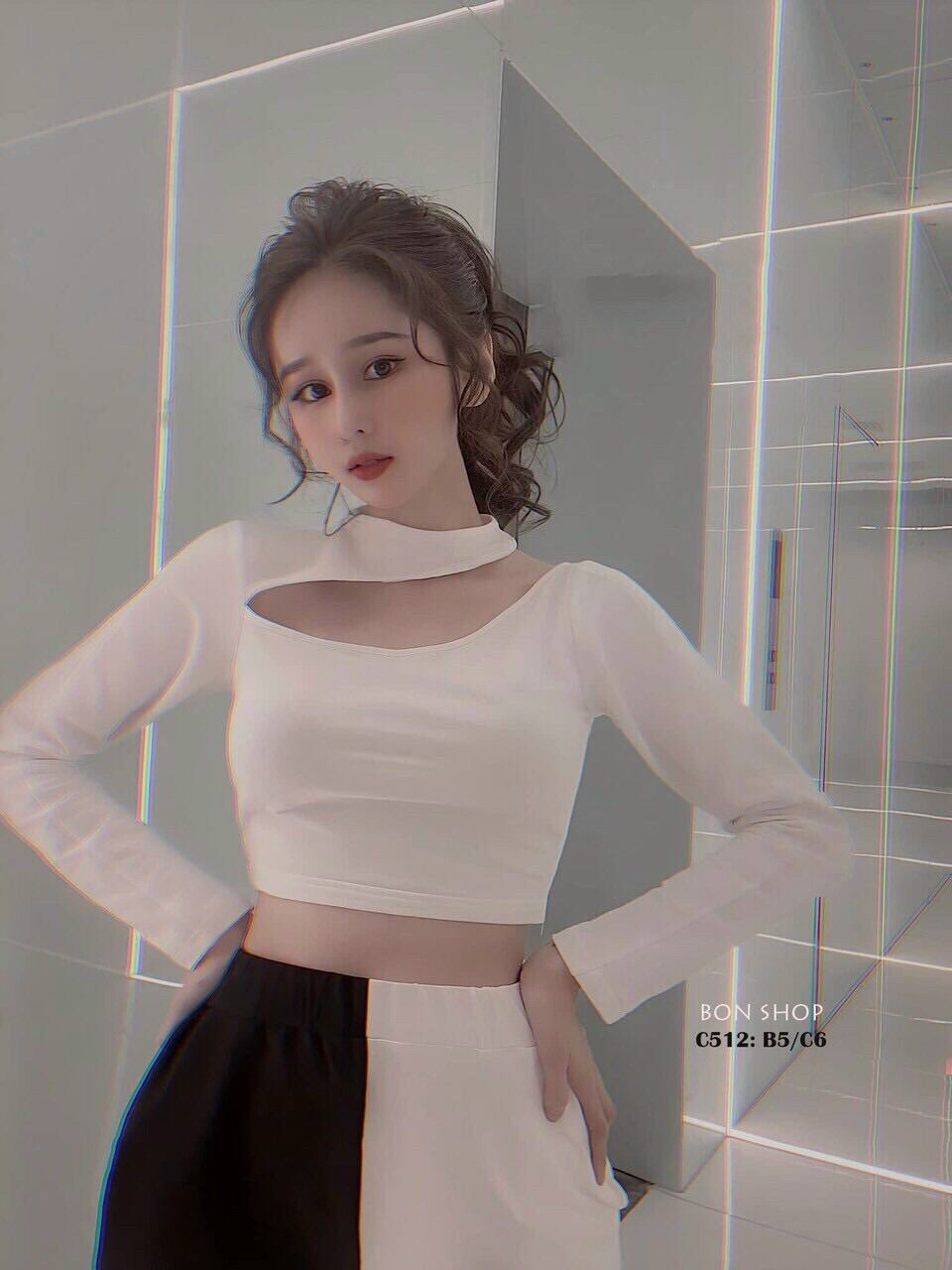 Áo Croptop Tay Dài Gân Chocker