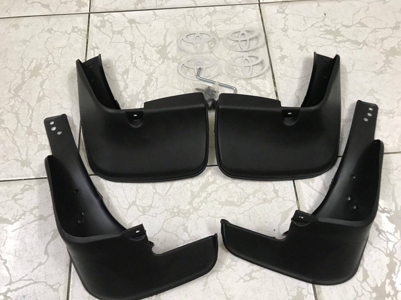 Bộ chắn bùn bánh xe Byd F3