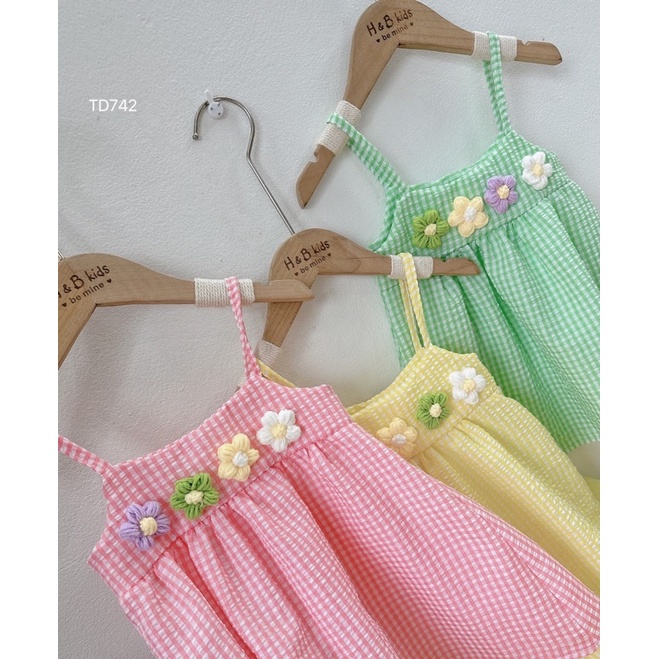 Váy đũi dáng xuông xoè đính hoa xin xắn cho bé gái