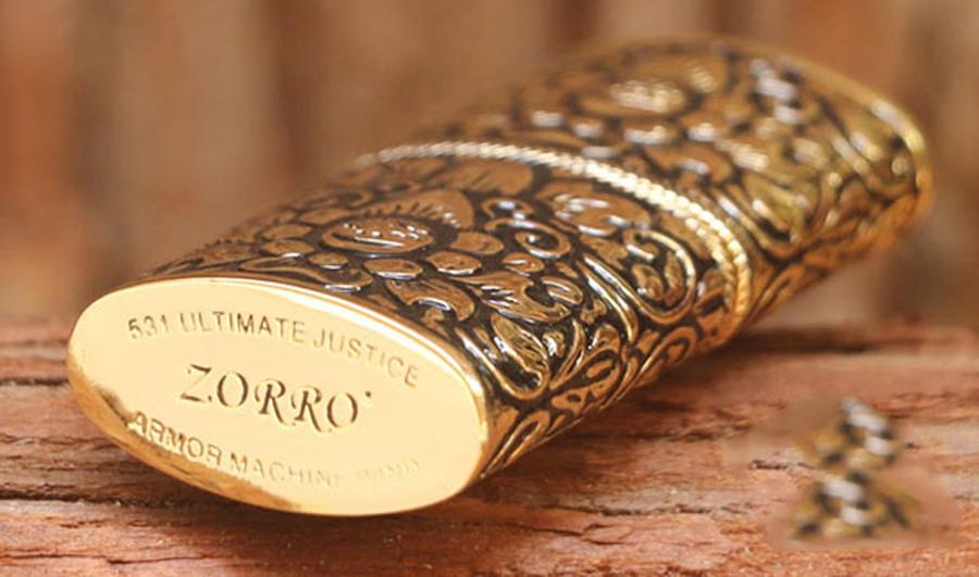 Bật Lửa Xăng Đá Cổ Zorro Z531 Khắc Hoa Văn Cao Cấp