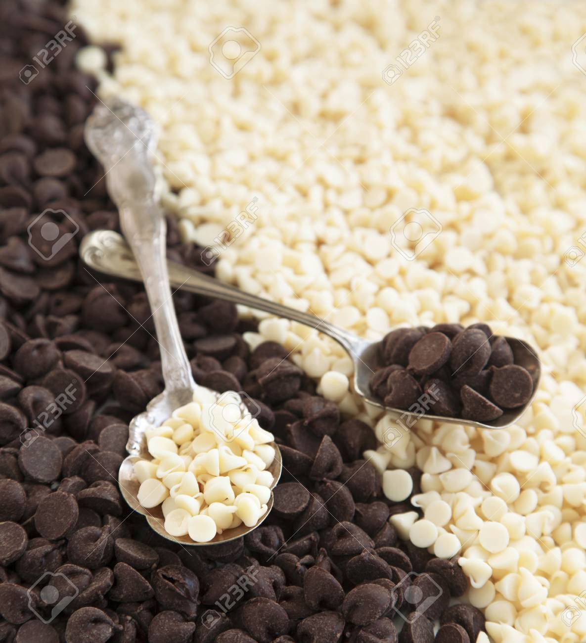 Socola chip đen chia - 100g