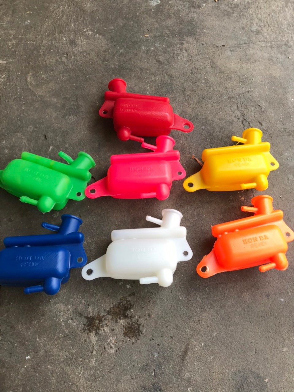 bình nước mát màu cho xe vario,click,ab