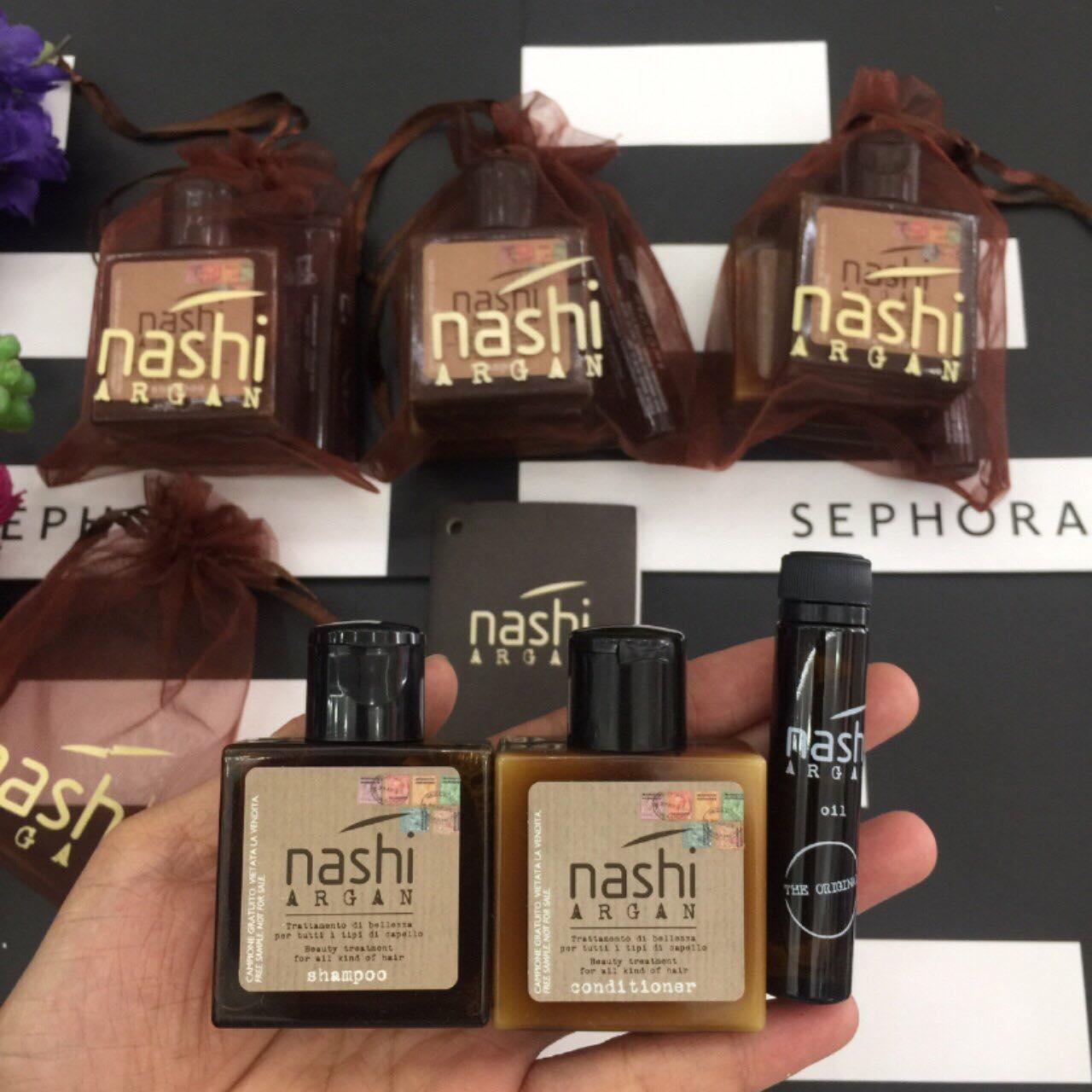 Bộ Nashi Argan Mini phục hồi tóc hư tổn ( Gội 30ml + Xả 30ml + Tinh dầu 5ml)