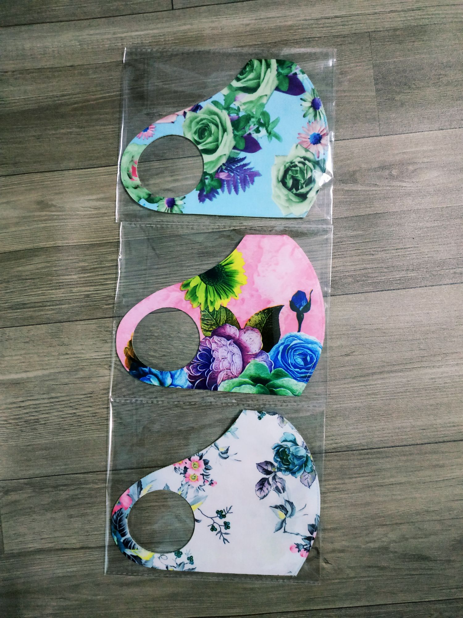 Khẩu trang vải su 3d hoa văn đẹp