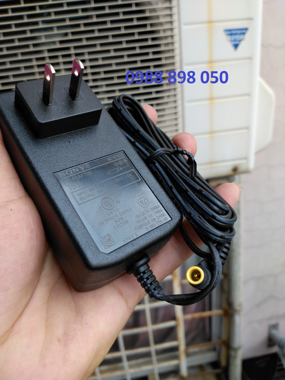 Cục sạc loa sony xb3