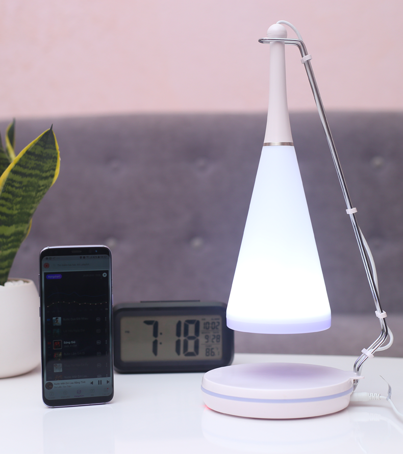 Đèn Cảm Ứng 3 in 1 Mocato Light M203 (Loa Bluetooth & Sạc Không Dây)