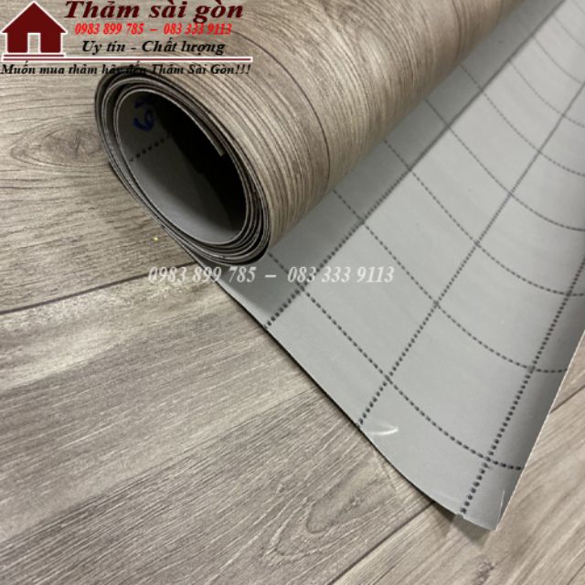 Thảm nhựa simili vân gổ nhám khổ 1mx1m