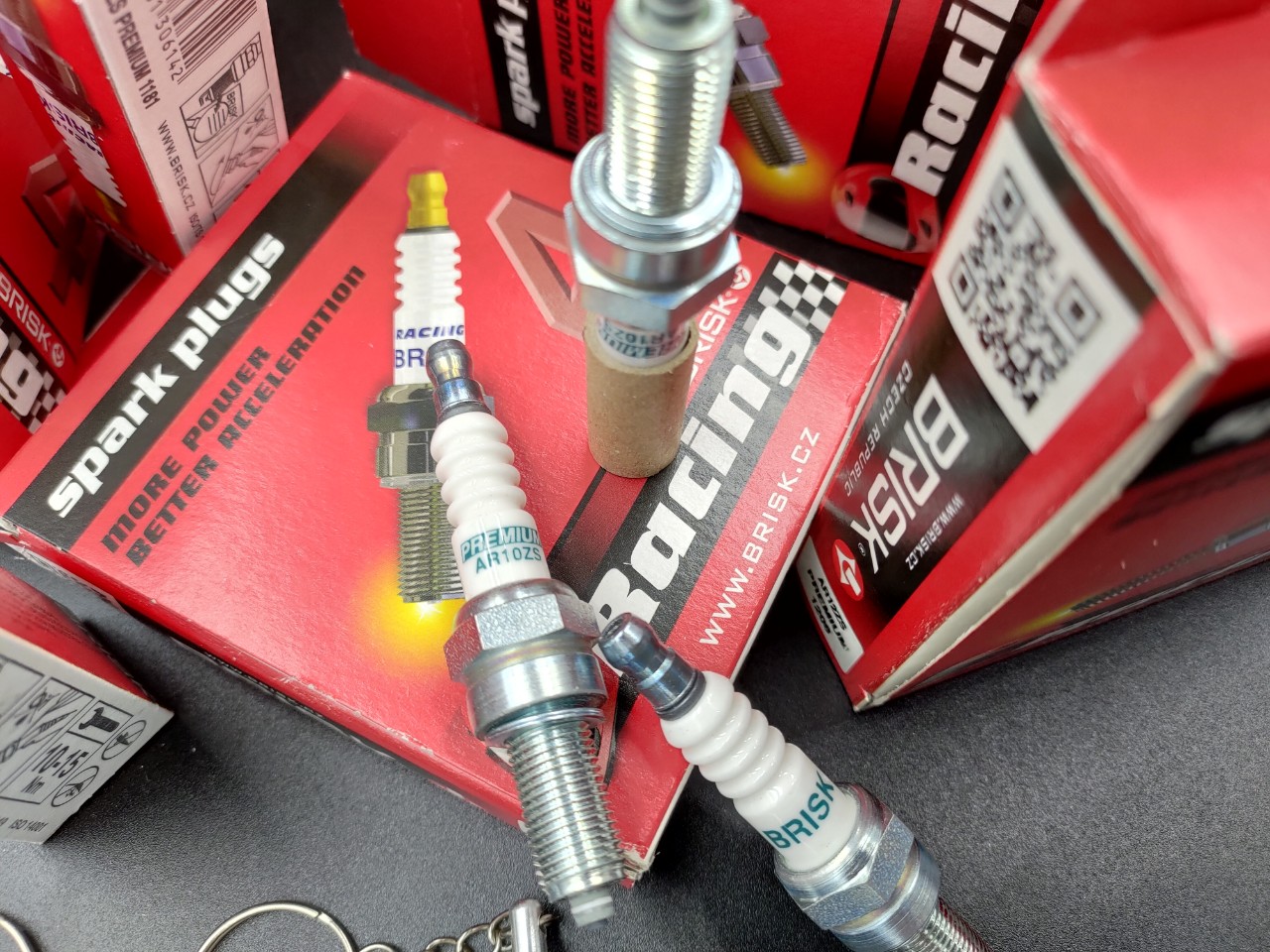 [HCM]Bugi Brisk 360 AR10ZS -1181 (Winner)
