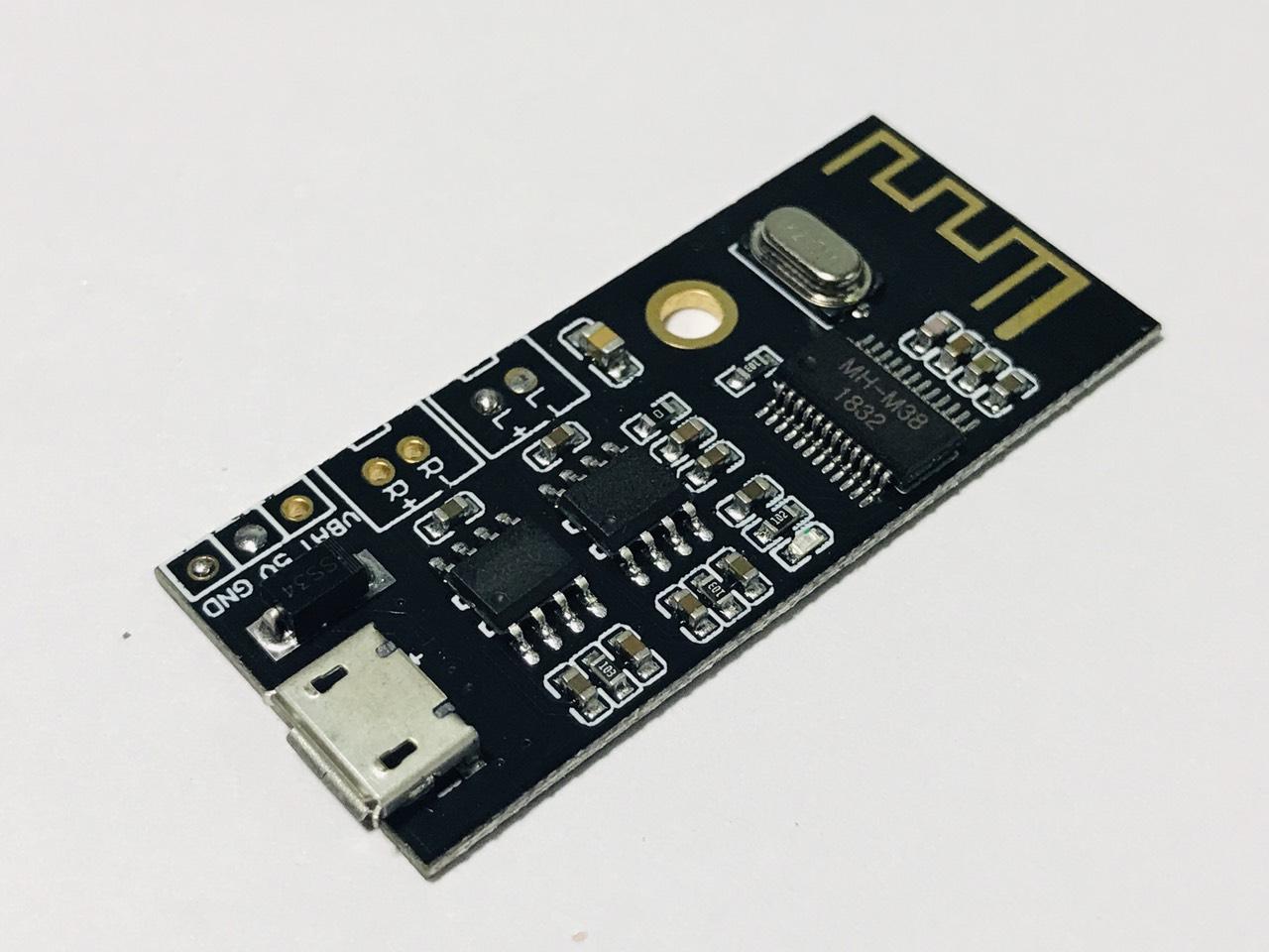 Mạch khuếch đại âm thanh 2x3W Bluetooth 4.2 - M38