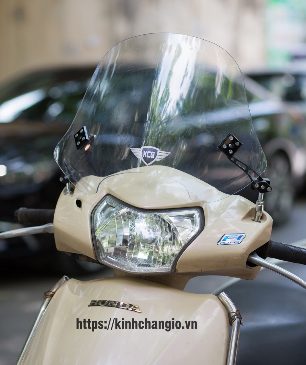 Kính Chắn Gió Xe LEAD Đời Đầu 2009-2012 - KC100L