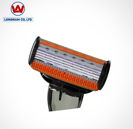 Hộp 4 lưỡi dao cạo râu M5 magnum (Hàng nhập khẩu Mỹ)