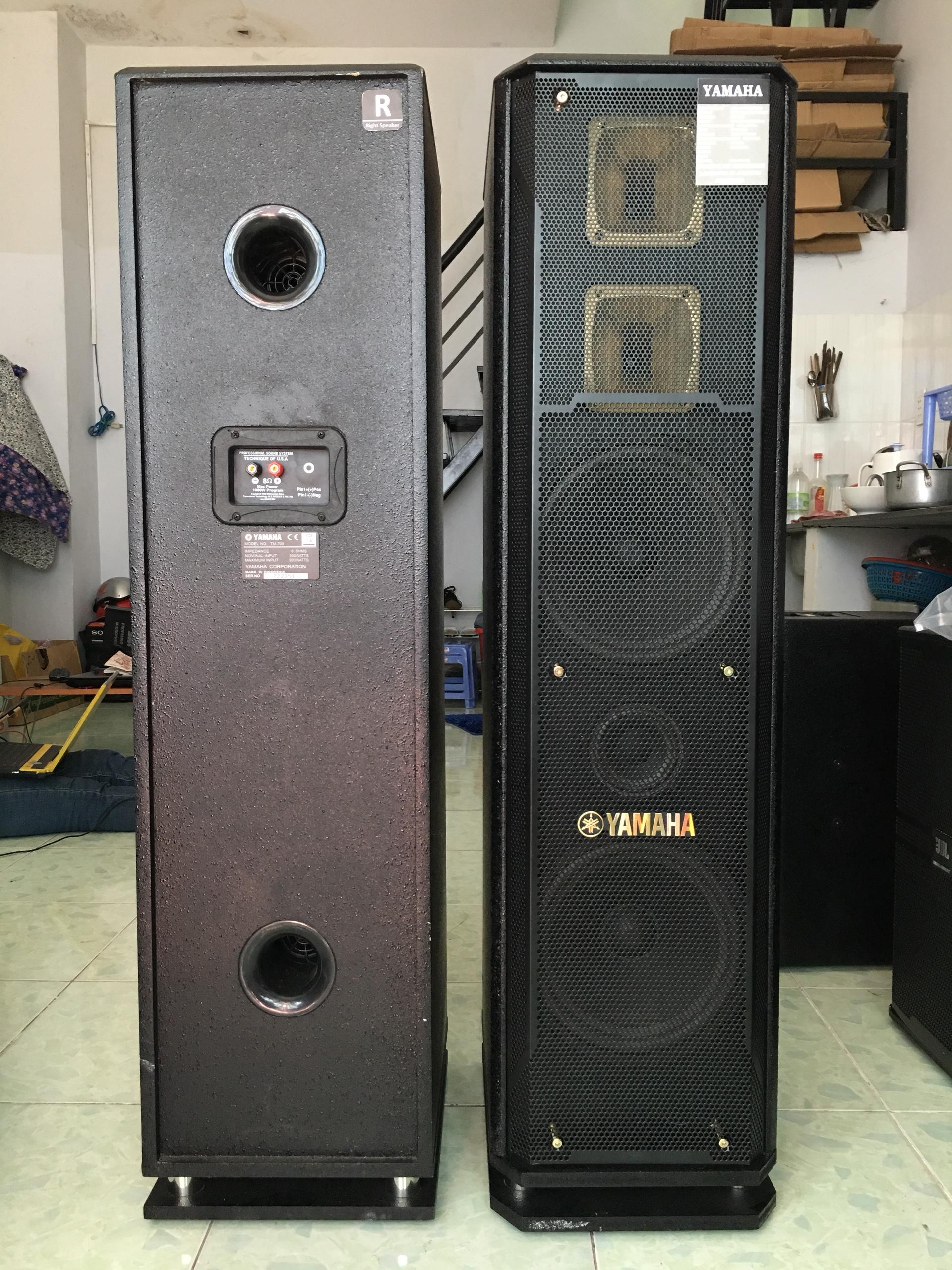 YAMAHA 709