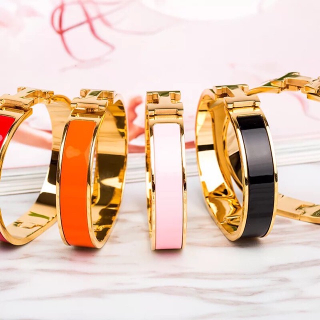 [HCM]Vòng tay titan hm bảng trung VTT320 sản phẩm có thiết kế sang trọng quý phái hợp thời trang dễ dàng kết hợp với nhiều trang phục khác nhau