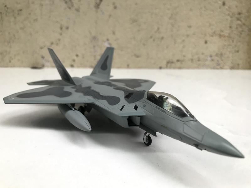 [HCM]Mô hình Máy bay Lockheed Martin F22 Raptor  1:100