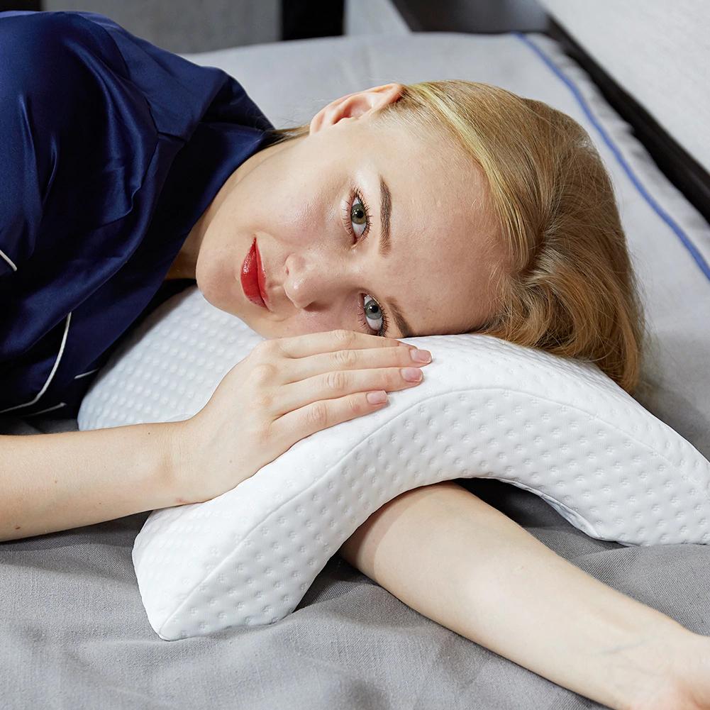 Gối ngủ luồn tay tình yêu Memory Foam mStar