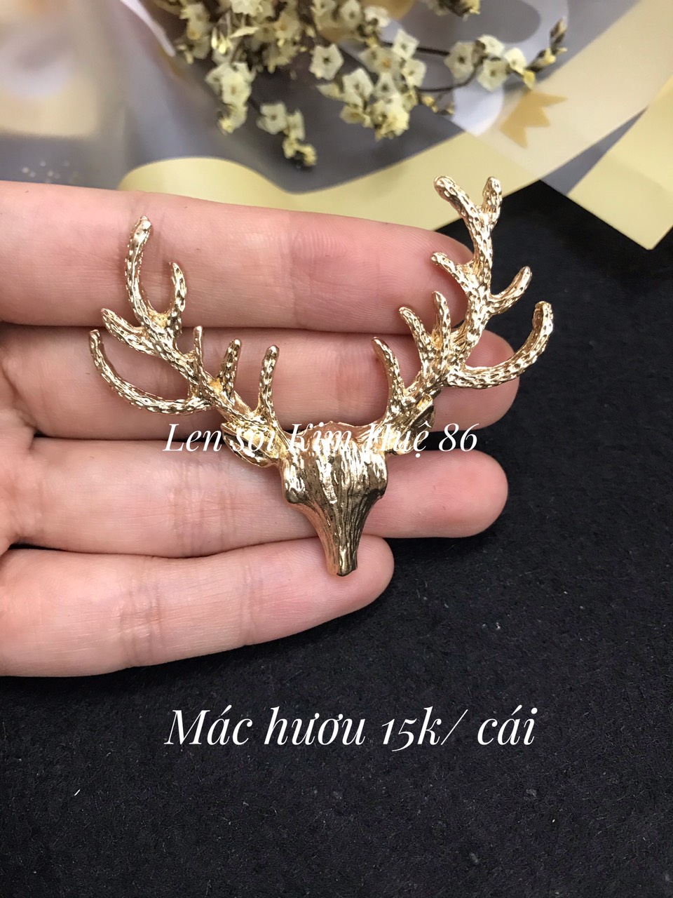 PK túi: Các loại mác trang trí túi xách