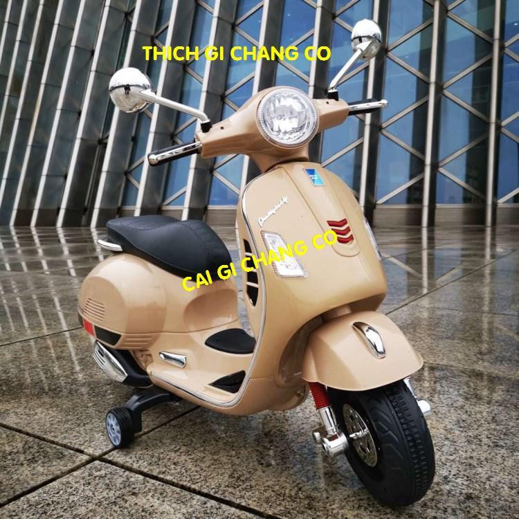 Xe máy điện trẻ em kiểu dáng xe vespa bình 12v