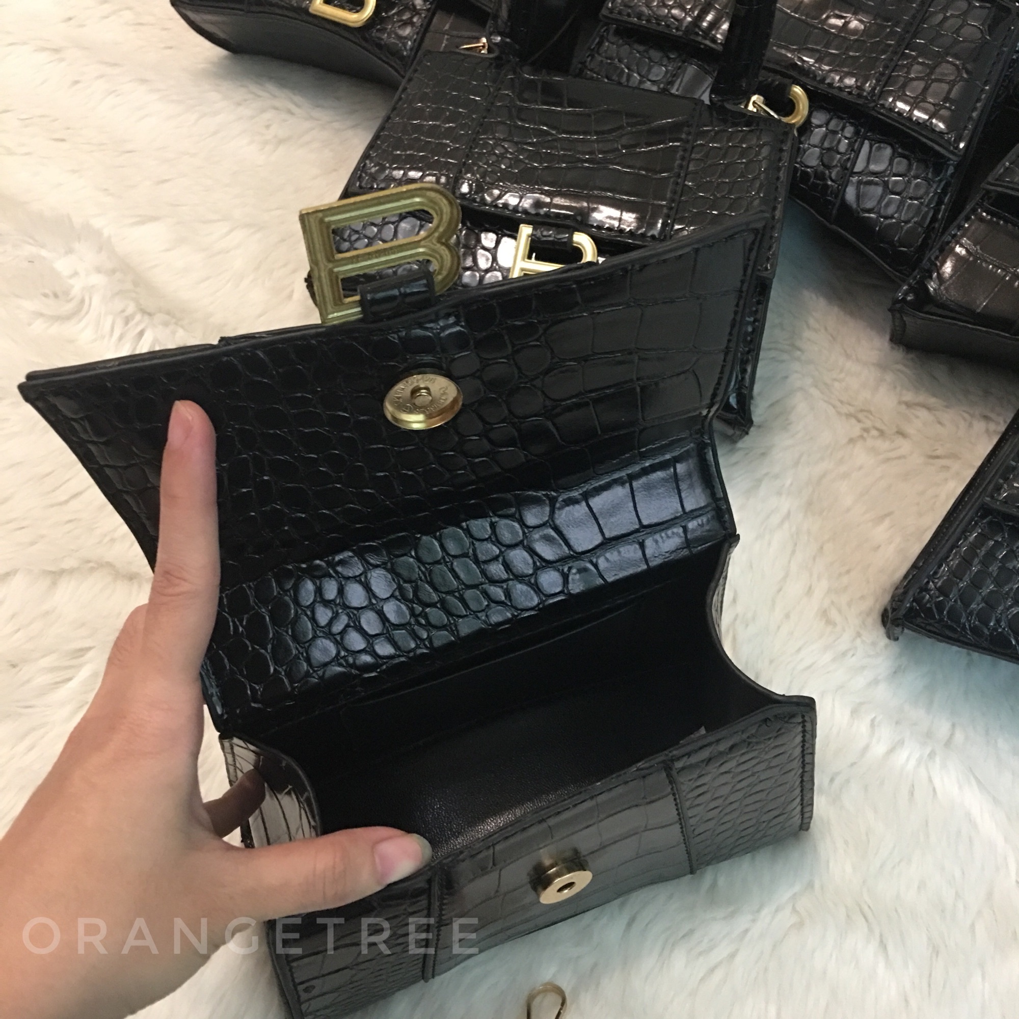 Túi đeo chéo nữ 3Len vân rắn Size 20