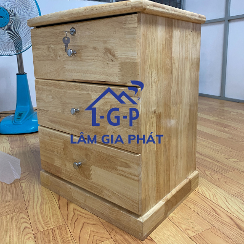 Tủ đầu giường gỗ cao su tự nhiên 3 ngăn kéo màu vàng gỗ