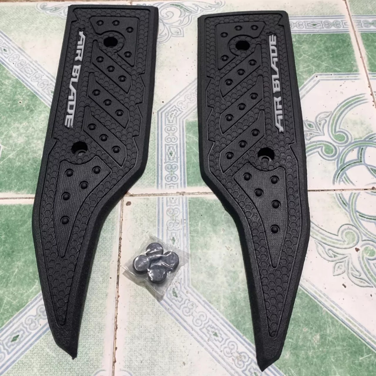 Thảm để chân cho xe Airblade 2016 - 19 cao su dầy