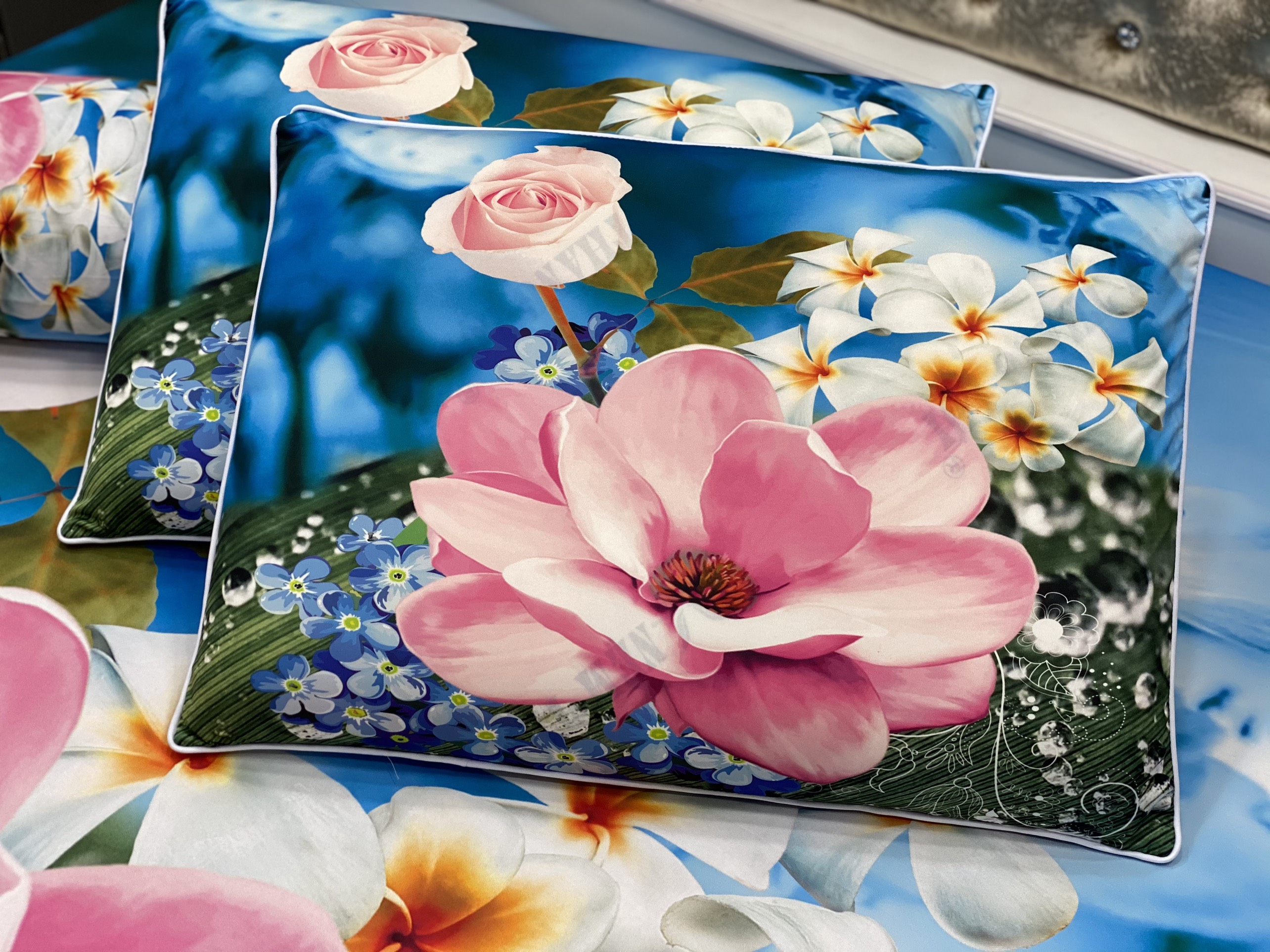BỘ GA THUN Ý 5D 4 MÓN (1 DRAP + 2 ÁO GỐI NẰM + 1 ÁO GỐI ÔM)