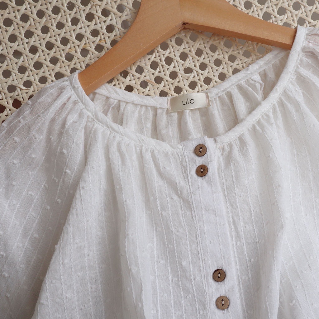 [Nhập LAZLOOK99 GIẢM 100K/500K] Áo dài tay cotton đũi mềm tay bồng bềnh - Cloud Blouse - ufo.thebasic