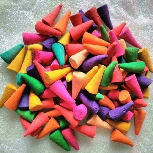 Nụ Trầm Thái Lan (gói 100 nụ kèm chén)