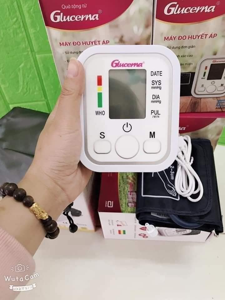Máy đo huyết áp Quà tặng từ ENSURE/GLUCERNA ( mẫu ngẫu nhiên )