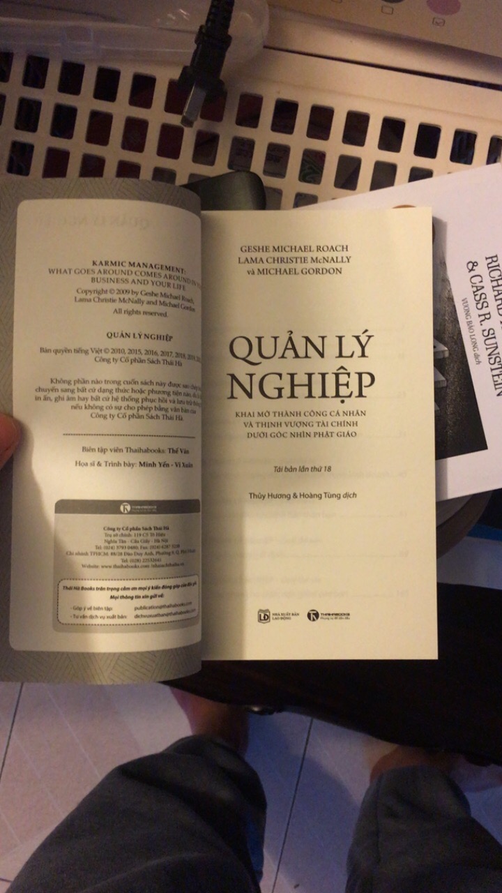 Sách - Quản Lý Nghiệp (TH)