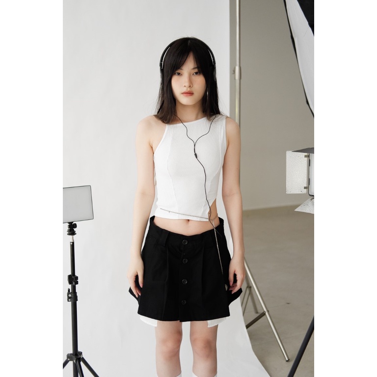Bất Đối Xứng Croptop // 19 DEGREES