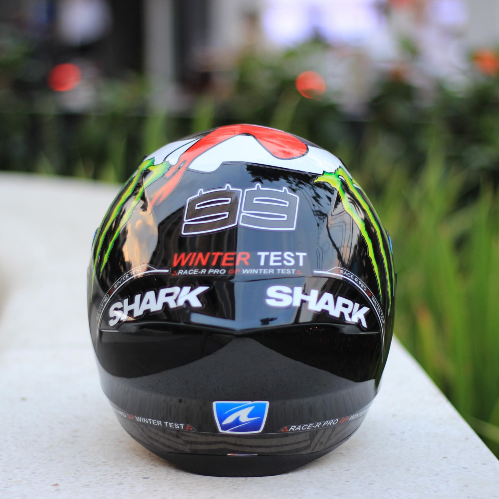 Mũ Bảo Hiểm Fullface ROYAL M138B 1 Kính Lên Tem Shark Loeno 99