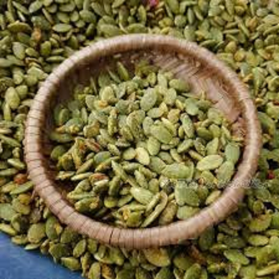 500g nhân hạt  bí rang tỏi ớt