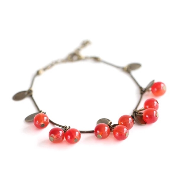 Lắc tay cherry cổ điển