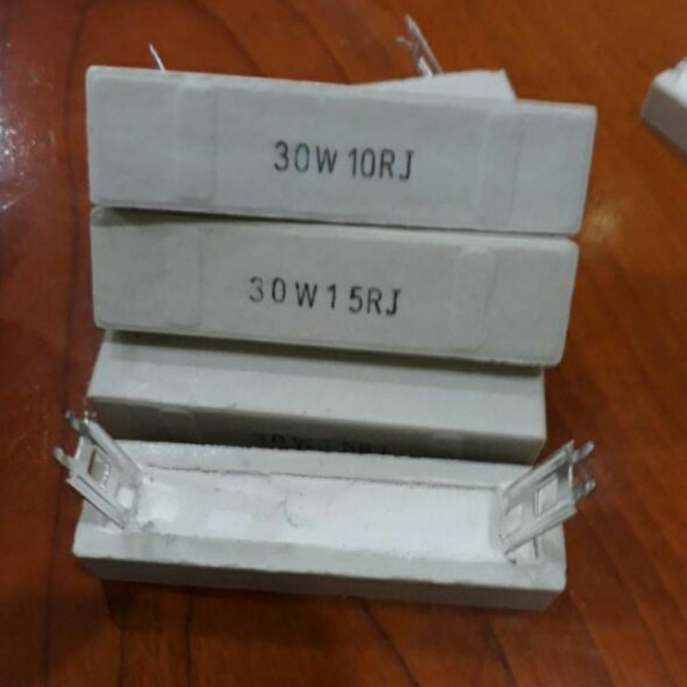 5 con trở sứ 15 ôm 30w chân cắm