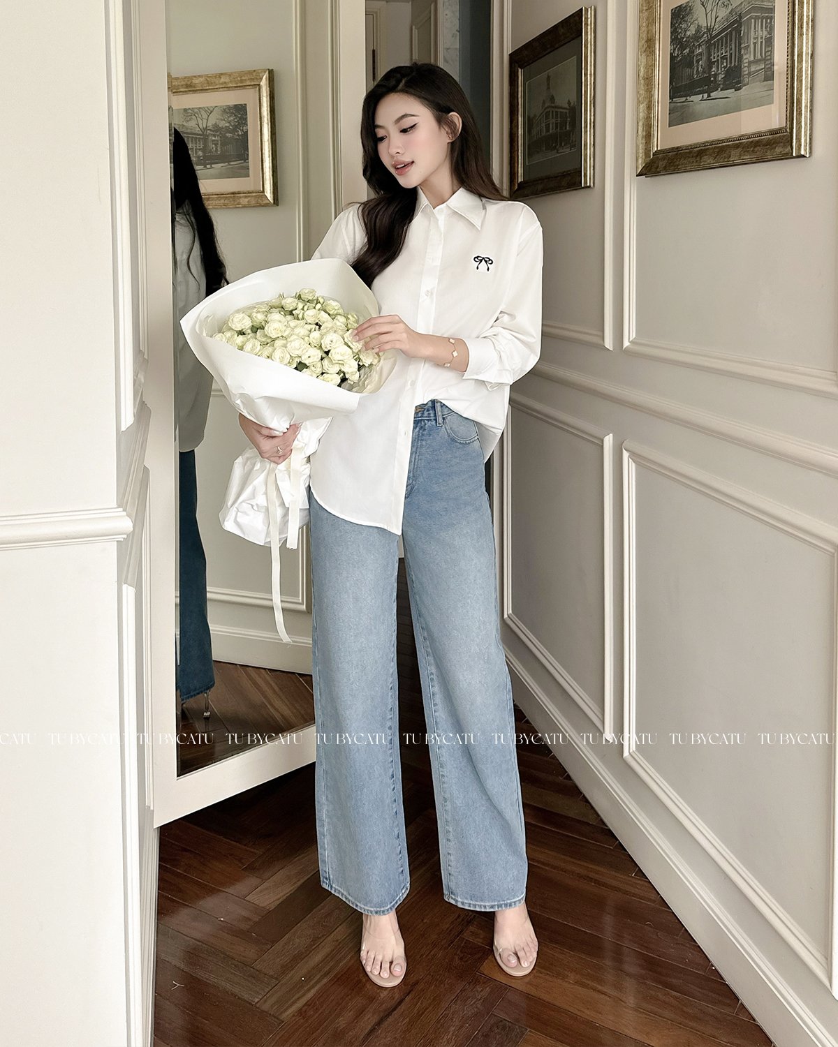 TUBYCATU | Áo sơ mi trắng nơ đen