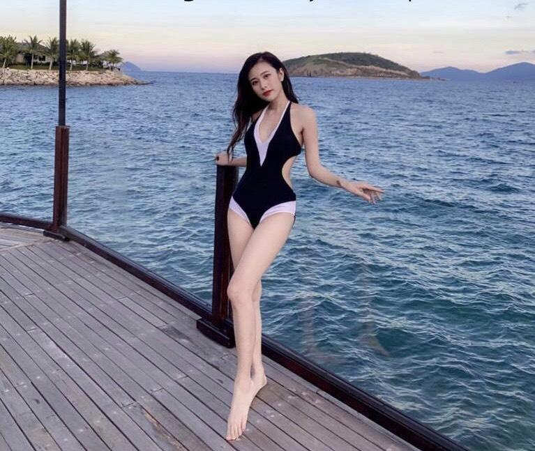 [HCM]Monokini cut out đen viền trắng