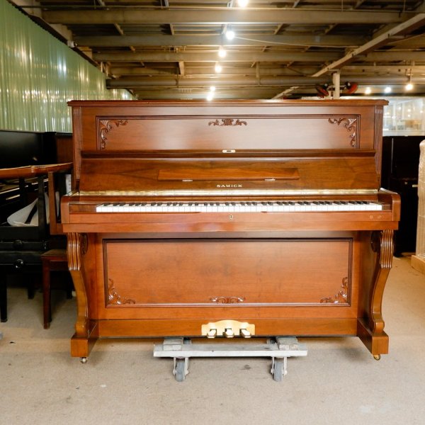 ĐÀN PIANO CƠ SAMICK SM600A