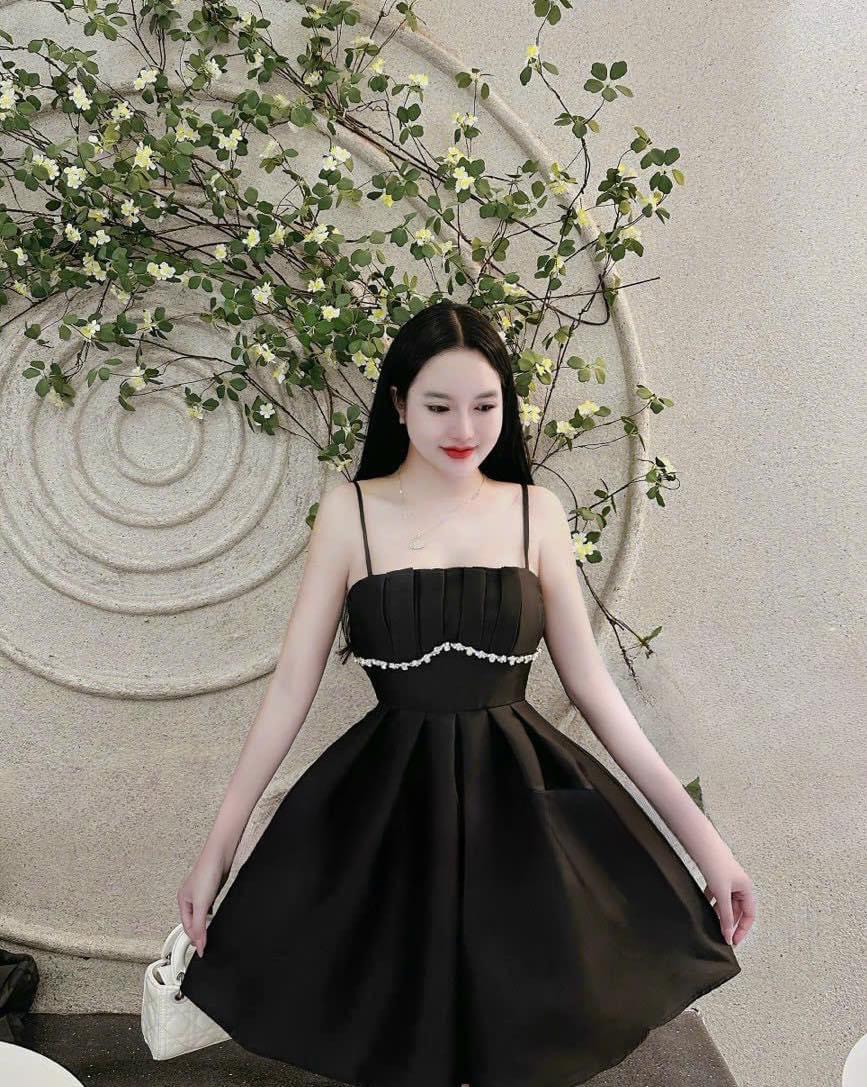 Đầm OPIS Dạng Xòe Kết Ngọc
